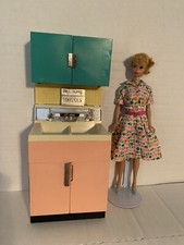 Boneca Barbie Vintage Dream Pia de Cozinha + Armário Deluxe Reading Corp. Anos 1960’ comprar usado  Enviando para Brazil
