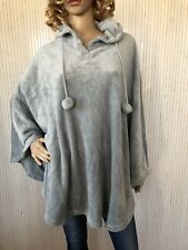 Poncho cape françoise d'occasion  Le Péage-de-Roussillon