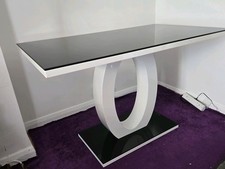Giovani black white for sale  FELTHAM