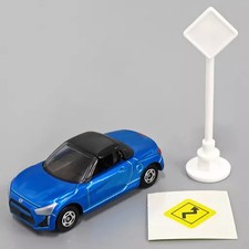 Tomica miniature daihatsu d'occasion  Expédié en Belgium