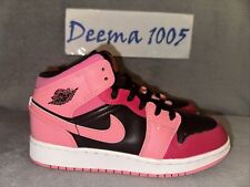 Usado, Tênis esportivo Nike Air Jordan 1 Mid GS ‘Coral Chalk’ 554725 662 - Tamanho 6Y comprar usado  Enviando para Brazil