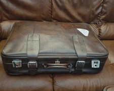 Ancienne valise cuir d'occasion  Orange