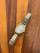 Relógio feminino Timex Cavatina dois tons mostrador branco delicado 18mm - Nova bateria comprar usado  Enviando para Brazil