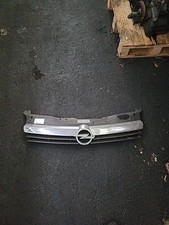 Calandre opel astra d'occasion  Le Cheylas