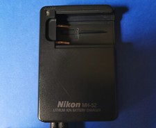 Nikon caricabatterie originale usato  Acquaviva Picena