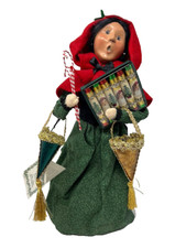 Byers Choice Cries of London Mulher Vendendo Doces Festa Poppers Bengalas Doces comprar usado  Enviando para Brazil