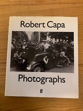 Robert capa photographs usato  Cisterna di Latina