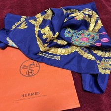 Hermes kosmima silk d'occasion  Expédié en Belgium