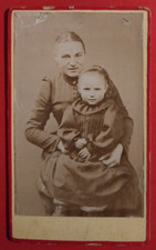 Foto De Gabinete CDV Mujer Con Hija Anónima Principios De 1900 comprar usado  Enviando para Brazil
