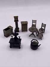 Mini conjunto de móveis vintage para casa de bonecas sala de jantar relógio mesa e cadeiras fogão panela comprar usado  Enviando para Brazil