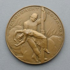 French antique medal. d'occasion  Troyes