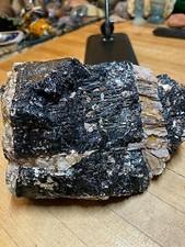 Pedra preciosa mineral de cristal turmalina preta com mica quartzo e granada espécime 557 comprar usado  Enviando para Brazil