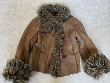 Jaqueta Stradivarius Feminina Camurça Artificial Gola Acabamento de Pele Sintética Marrom Tamanho M comprar usado  Enviando para Brazil