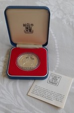 1977 queen elizabeth for sale  MATLOCK