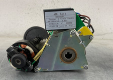 ACESSÓRIO EMAX MOTOR DE ENGRENAGEM ABB KE6M5 100/130VAC/DC 1.25A 1SDA038323R1 comprar usado  Enviando para Brazil