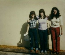 Three girls jeans for sale  Foley
