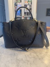 Louis vuitton petit usato  Spedire a Italy