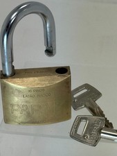 Cadeado Papaiz corpo de latão maciço, 16 pinos com 2 chaves originais. comprar usado  Enviando para Brazil