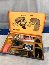 FAO Schwarz Disguise Magic Kit Vintage Bizaar Oddity Kids Play Set Magian Odditi comprar usado  Enviando para Brazil