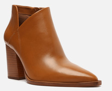 Botas Arezzo tamanho 9.5B couro biqueira pontiaguda salto bloco botas de puxar NOVO comprar usado Botas Arezzo tamanho 9.5B couro biqueira pontiaguda salto bloco botas de puxar NOVO comprar usado  Enviando para Brazil