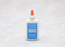 Uma garrafa de cola branca serve para escola de bonecas americanas de 18 pol. comprar usado Uma garrafa de cola branca serve para escola de bonecas americanas de 18 pol. comprar usado  Enviando para Brazil