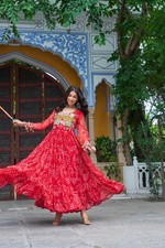 Costume fête indien d'occasion  Expédié en France