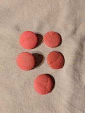 Lot boutons rose d'occasion Lot boutons rose d'occasion  Cognin