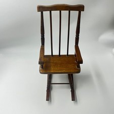 Usado, Cadeira de balanço infantil vintage antiga de madeira curvada 11,5 polegadas de altura comprar usado  Enviando para Brazil