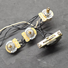 Peças de fiação Fender Strat 250K potes e interruptor captador 5 vias guitarra Stratocaster comprar usado Peças de fiação Fender Strat 250K potes e interruptor captador 5 vias guitarra Stratocaster comprar usado  Enviando para Brazil