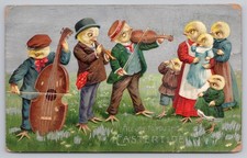 Cartão postal de Páscoa 1911 filhotes antropomórficos violoncelo, músicos vestidos com violino LEIA comprar usado  Enviando para Brazil