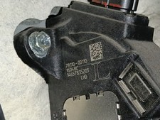 781100D110 GASPEDAL / 14657835205 / 2580522 FÜR TOYOTA YARIS _P13_ 1.5 HYBRID, usado comprar usado  Enviando para Brazil