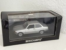 Minichamps 1:43 PMA diecast 430025470 E21 BMW 323i 1975-83 sedã prata; na caixa comprar usado Minichamps 1:43 PMA diecast 430025470 E21 BMW 323i 1975-83 sedã prata; na caixa comprar usado  Enviando para Brazil