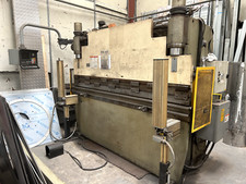 2.5m tonne hydraulic for sale  IPSWICH