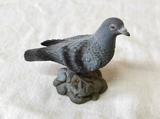 Oiseau miniature résine d'occasion  Chambon-sur-Voueize