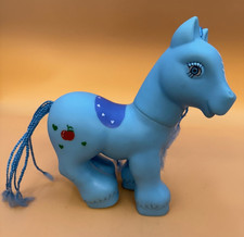 Brinquedo vintage My Little Pony G1 – Azul claro com cabelo trançado e sela 9,5" comprar usado Brinquedo vintage My Little Pony G1 – Azul claro com cabelo trançado e sela 9,5" comprar usado  Enviando para Brazil