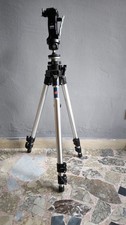 Manfrotto treppiedi alluminio usato Manfrotto treppiedi alluminio usato  Siderno