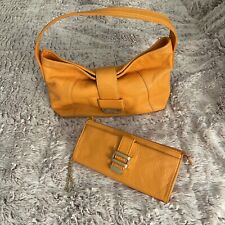 Bolsa de ombro Liz Claiborne laranja macia pequena de couro bolsa e carteira de pulso comprar usado  Enviando para Brazil