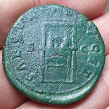 Sesterzio faustina 67g usato  Roma