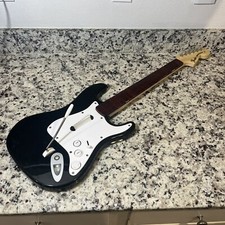 Guitarra Xbox 360 Rock Band sem fio Fender Harmonix Stratocaster sem alça 98561 comprar usado  Enviando para Brazil