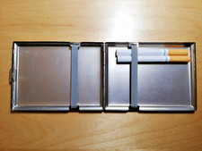 Portasigarette metallo satinat usato Portasigarette metallo satinat usato  Reggio Emilia