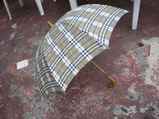 Parapluie carreaux burberry d'occasion  Sedan