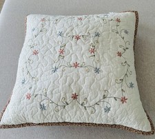 Almofada acolchoada bordada Accent da Home Classics padrão floral delicado comprar usado  Enviando para Brazil
