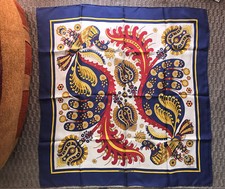 Rare beau foulard d'occasion  Villetaneuse