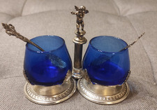 Conjunto de mesa vintage: agitadores de sal e pimenta de vidro azul e metal dos anos 70 comprar usado  Enviando para Brazil