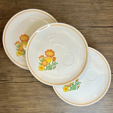 Pratos de lanches vintage da década de 1970 com flores amarelas e laranja. Lote de 7 pratos comprar usado  Enviando para Brazil