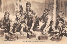 Morocco shoe shiners d'occasion  Expédié en Belgium