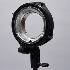 Adattatore elinchrom usato  Spedire a Italy