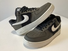 Nike air grey d'occasion  Rueil-Malmaison