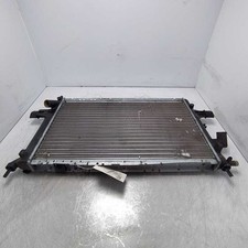 93174625 radiatore acqua usato  Mineo