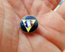 Jolie insigne croix d'occasion  Marans